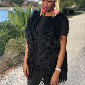 Sleeveless Faux Fur vest